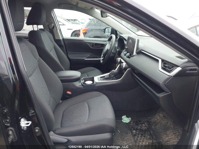 12582198 :رقم المزاد ، 2T3B1RFV7SC554391 vin ، 2025 Toyota Rav4 Le مزاد بيع