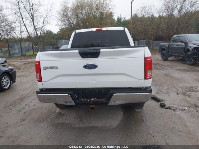 12582212 :رقم المزاد ، 1FTEW1EP2FKE94407 vin ، 2015 Ford F150 Supercrew مزاد بيع