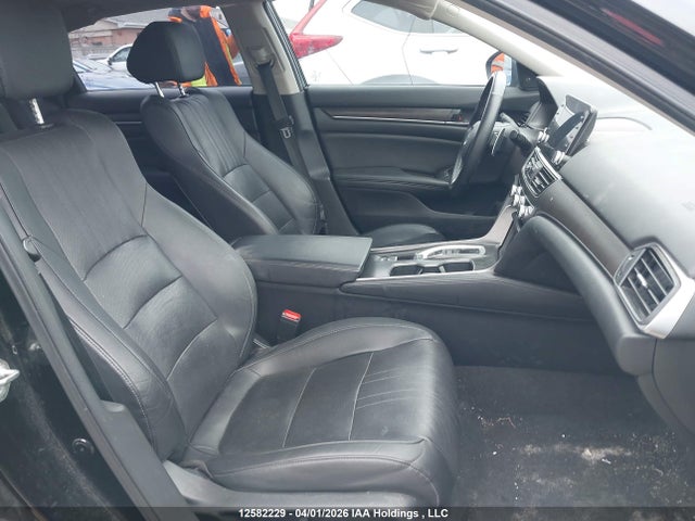 1HGCV2F94KA801500 Honda Accord Touring