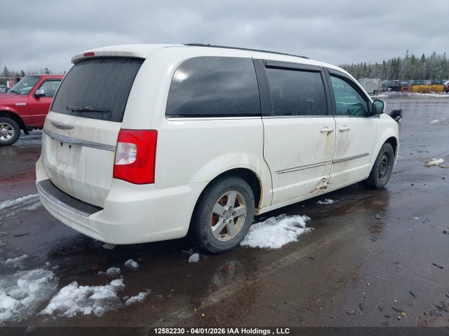 2011 Chrysler Town & Country Touring მანქანა იყიდება აუქციონზე, vin: 2A4RR5DG4BR643343, აუქციონის ნომერი: 12582230