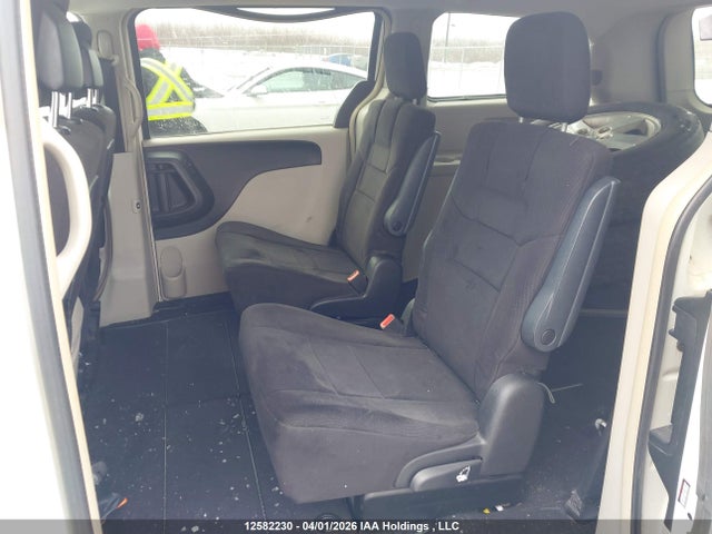 2011 Chrysler Town & Country Touring მანქანა იყიდება აუქციონზე, vin: 2A4RR5DG4BR643343, აუქციონის ნომერი: 12582230