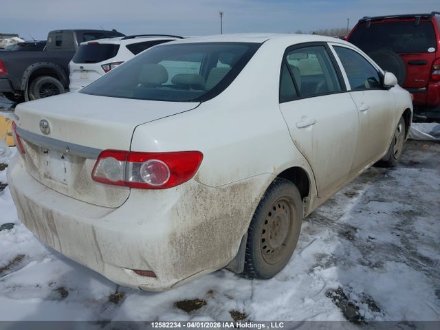 2011 Toyota Corolla Ce მანქანა იყიდება აუქციონზე, vin: 2T1BU4EE3BC614445, აუქციონის ნომერი: 12582234