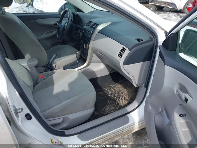 2011 Toyota Corolla Ce მანქანა იყიდება აუქციონზე, vin: 2T1BU4EE3BC614445, აუქციონის ნომერი: 12582234