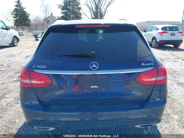 WDDWH4KB6JF742321 Mercedes-Benz C 300 4matic
