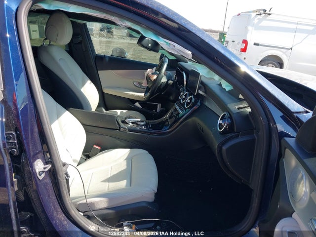 WDDWH4KB6JF742321 Mercedes-Benz C 300 4matic