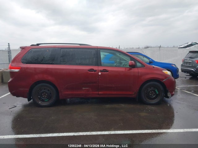 Aukcja sprzedaży 2011 Toyota Sienna, vin: 5TDZK3DC8BS074435, numer aukcji: 12582248