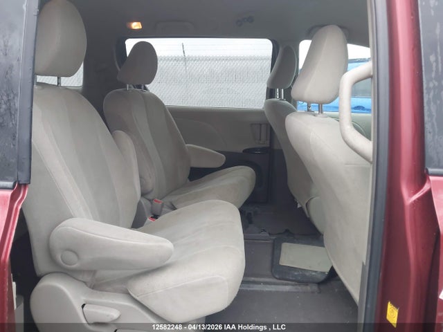 Aukcja sprzedaży 2011 Toyota Sienna, vin: 5TDZK3DC8BS074435, numer aukcji: 12582248