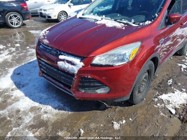 1FMCU0GXXEUD33662 Ford ESCAPE SE