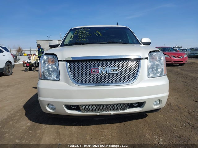 12582271 :رقم المزاد ، 1GKUKMEF9AR283208 vin ، 2010 Gmc Yukon Xl 1500 Denali مزاد بيع