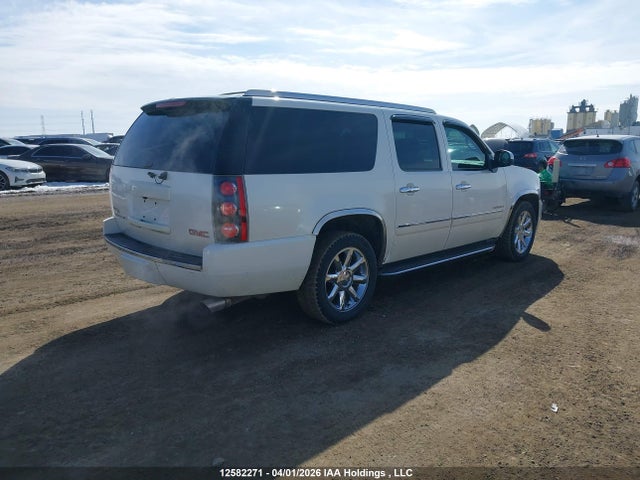 12582271 :رقم المزاد ، 1GKUKMEF9AR283208 vin ، 2010 Gmc Yukon Xl 1500 Denali مزاد بيع