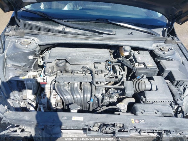 12582295 :رقم المزاد ، KMHLM4AGXMU072841 vin ، 2021 Hyundai Elantra Preferred Ivt مزاد بيع