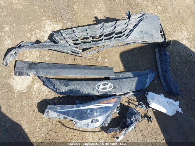 12582295 :رقم المزاد ، KMHLM4AGXMU072841 vin ، 2021 Hyundai Elantra Preferred Ivt مزاد بيع