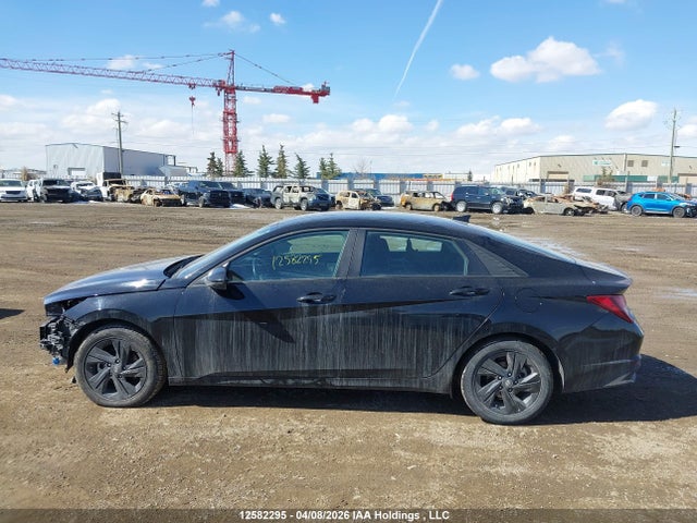 12582295 :رقم المزاد ، KMHLM4AGXMU072841 vin ، 2021 Hyundai Elantra Preferred Ivt مزاد بيع