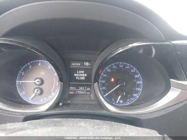 2015 Toyota Corolla მანქანა იყიდება აუქციონზე, vin: 2T1BURHE6FC300108, აუქციონის ნომერი: 12582300