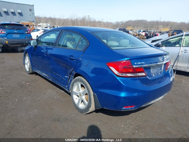 2015 Honda Civic მანქანა იყიდება აუქციონზე, vin: 2HGFB2E44FH013545, აუქციონის ნომერი: 12582301
