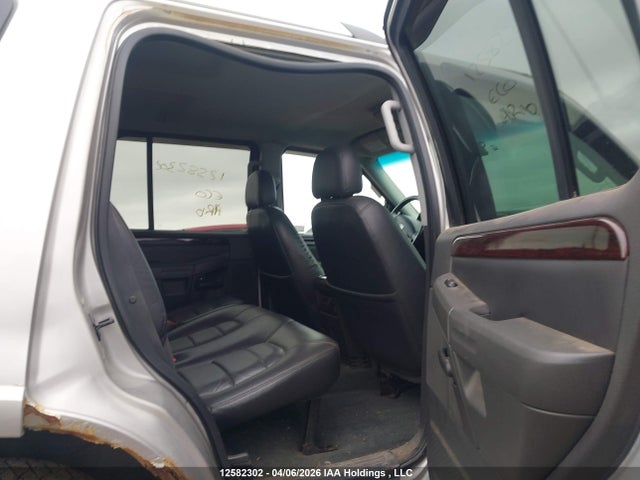 Продажа на аукционе авто 2005 Ford Explorer Limited, vin: 1FMDU75W05UB15222, номер лота: 12582302