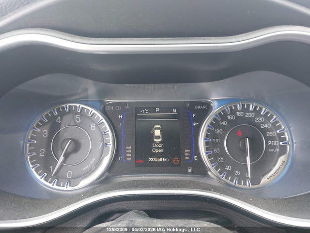 2015 Chrysler 200 Limited მანქანა იყიდება აუქციონზე, vin: 1C3CCCAG7FN506457, აუქციონის ნომერი: 12582309