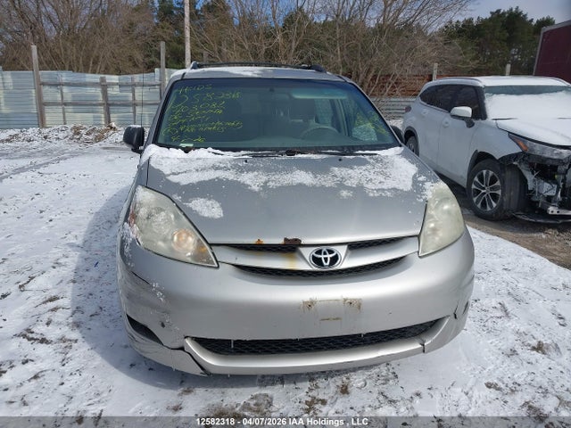 12582318 :رقم المزاد ، 5TDZA29CX6S403082 vin ، 2006 Toyota Sienna مزاد بيع