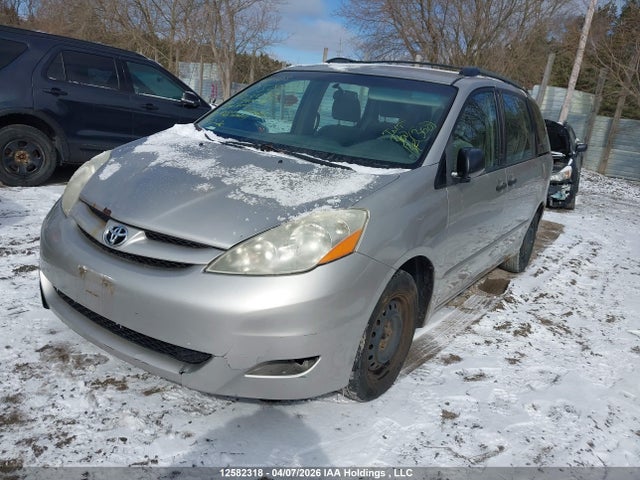 12582318 :رقم المزاد ، 5TDZA29CX6S403082 vin ، 2006 Toyota Sienna مزاد بيع
