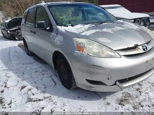 12582318 :رقم المزاد ، 5TDZA29CX6S403082 vin ، 2006 Toyota Sienna مزاد بيع