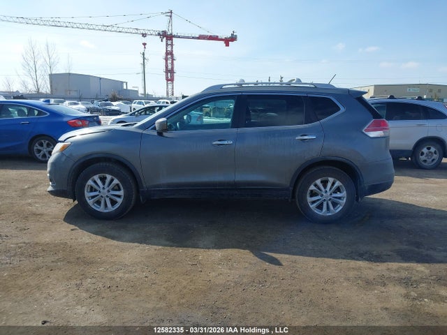 2016 Nissan Rogue მანქანა იყიდება აუქციონზე, vin: 5N1AT2MT2GC831600, აუქციონის ნომერი: 12582335