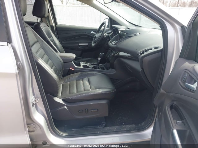 Продажа на аукционе авто 2017 Ford Escape Titanium, vin: 1FMCU9J91HUA96532, номер лота: 12582342