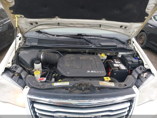 2013 Chrysler Town & Country Limited მანქანა იყიდება აუქციონზე, vin: 2C4RC1GG0DR502235, აუქციონის ნომერი: 12582369