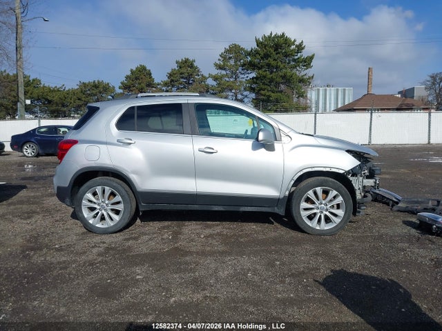 12582374 :رقم المزاد ، 3GNCJRSB8LL111844 vin ، 2020 Chevrolet Trax Premier مزاد بيع