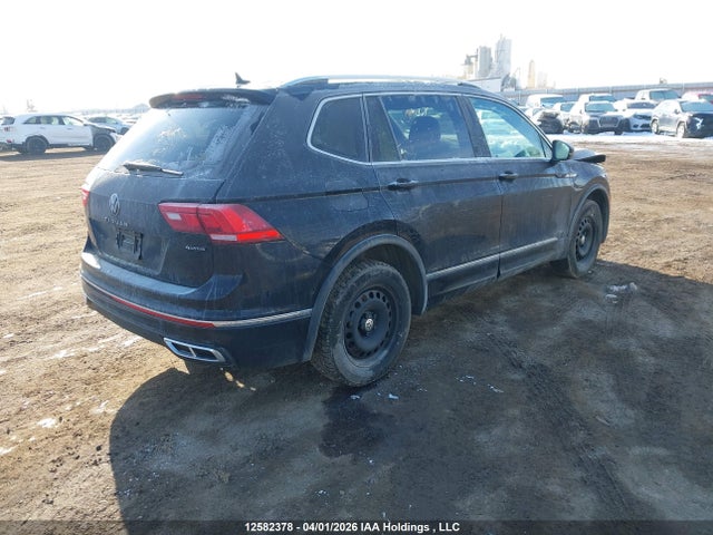 3VV4B7AX6NM077848 Volkswagen Tiguan Highline R-line