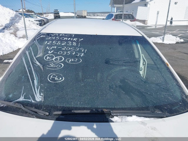 4T1BF1FK0FU035737 Toyota CAMRY SE