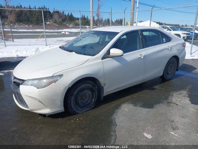 4T1BF1FK0FU035737 Toyota CAMRY SE