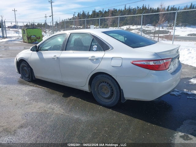 4T1BF1FK0FU035737 Toyota CAMRY SE