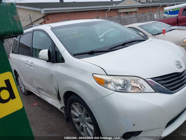 2013 Toyota Sienna მანქანა იყიდება აუქციონზე, vin: 5TDDK3DC2DS054274, აუქციონის ნომერი: 12582384