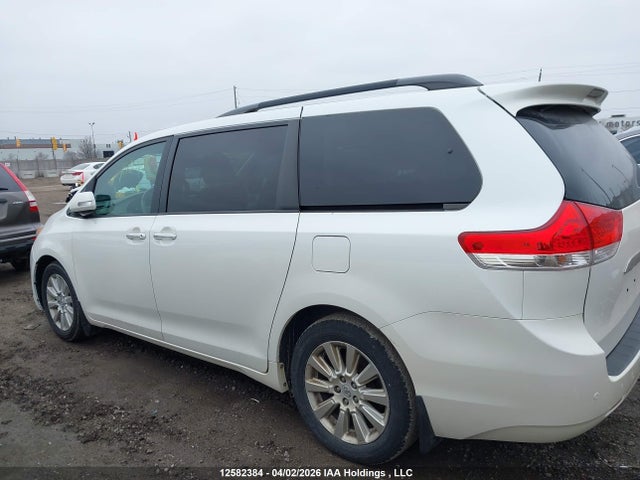 2013 Toyota Sienna მანქანა იყიდება აუქციონზე, vin: 5TDDK3DC2DS054274, აუქციონის ნომერი: 12582384