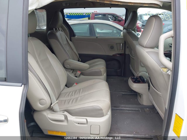2013 Toyota Sienna მანქანა იყიდება აუქციონზე, vin: 5TDDK3DC2DS054274, აუქციონის ნომერი: 12582384