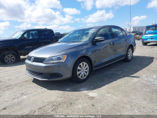 3VW2K7AJ5EM249009 Volkswagen Jetta 2.0l Trendline+