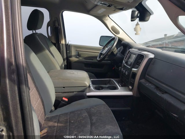 12582401 :رقم المزاد ، 1C6RR7GT6HS718259 vin ، 2017 Ram 1500 Slt مزاد بيع
