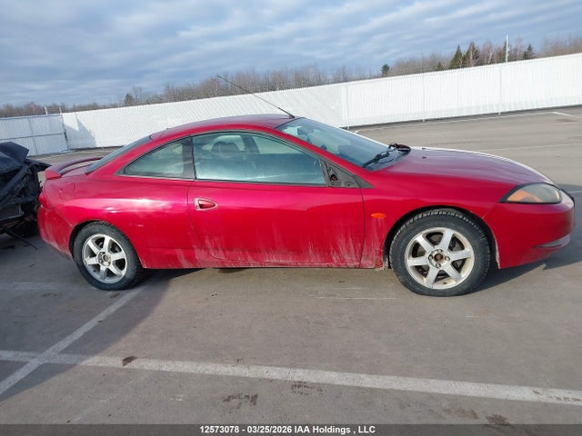 12573078 :رقم المزاد ، 1ZWFT61LXY5635490 vin ، 2000 Mercury Cougar V6 مزاد بيع