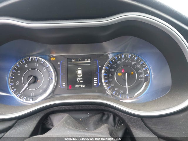 Aukcja sprzedaży 2015 Chrysler 200 Lx, vin: 1C3CCCFB0FN648985, numer aukcji: 12582432