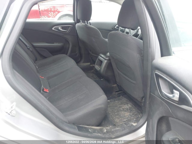 Aukcja sprzedaży 2015 Chrysler 200 Lx, vin: 1C3CCCFB0FN648985, numer aukcji: 12582432