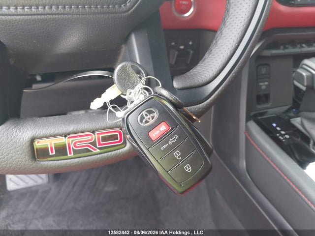 Aukcja sprzedaży 2024 Toyota Tundra Crewmax Limited/crewmax Trd Pro, vin: 5TFPC5DB3RX082342, numer aukcji: 12582442