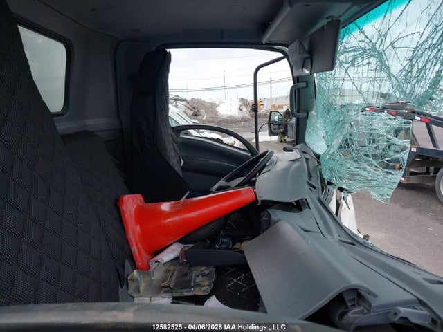 Продажа на аукционе авто 2018 Isuzu Npr, vin: 54DC4W1C3JS803271, номер лота: 12582525