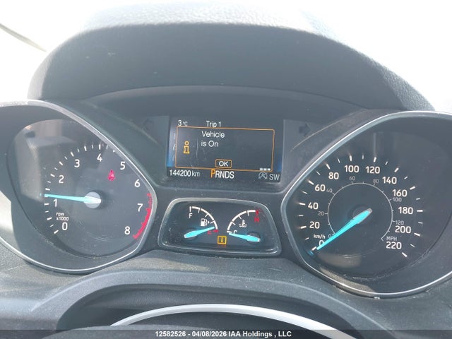 1FMCU9J9XJUC21355 Ford Escape Titanium