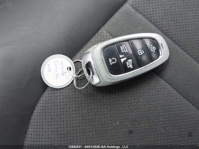 Продажа на аукционе авто 2022 Hyundai Sonata, vin: 5NPEJ4J29NH139211, номер лота: 12582537