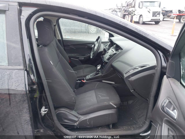 12550337 :رقم المزاد ، 1FADP3F29HL326077 vin ، 2017 Ford Focus Se مزاد بيع