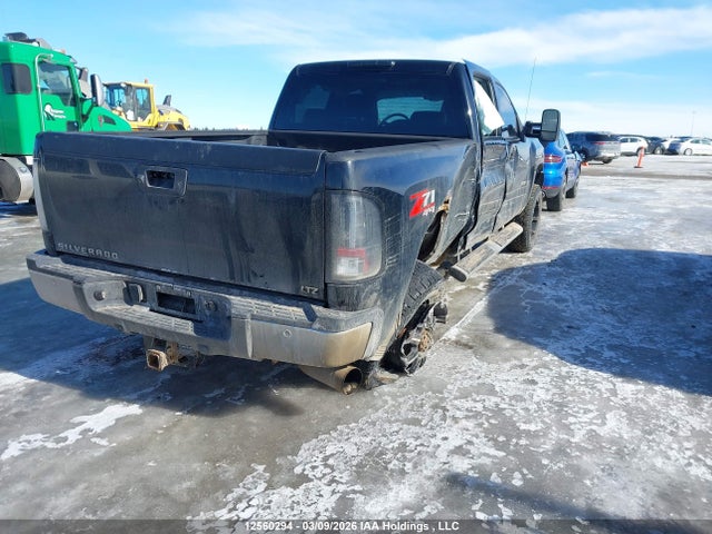 2014 Chevrolet Silverado 3500hd Ltz მანქანა იყიდება აუქციონზე, vin: 1GC4K1E82EF129104, აუქციონის ნომერი: 12560294