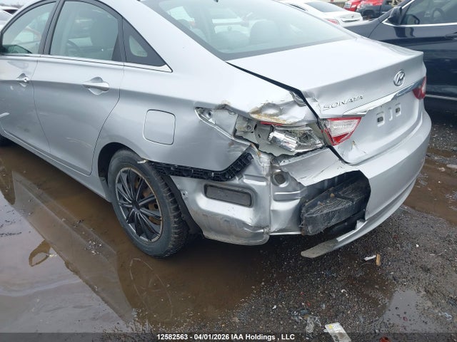 Продажа на аукционе авто 2013 Hyundai Sonata Gl, vin: 5NPEB4AC4DH627020, номер лота: 12582563