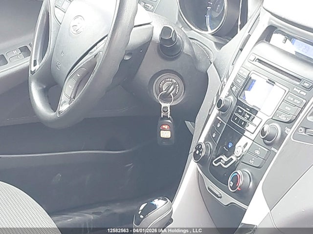 Продажа на аукционе авто 2013 Hyundai Sonata Gl, vin: 5NPEB4AC4DH627020, номер лота: 12582563