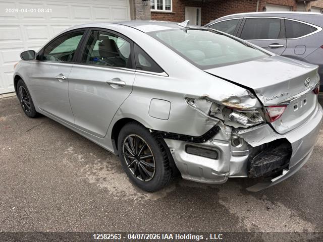 Продажа на аукционе авто 2013 Hyundai Sonata Gl, vin: 5NPEB4AC4DH627020, номер лота: 12582563