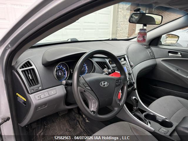 Продажа на аукционе авто 2013 Hyundai Sonata Gl, vin: 5NPEB4AC4DH627020, номер лота: 12582563